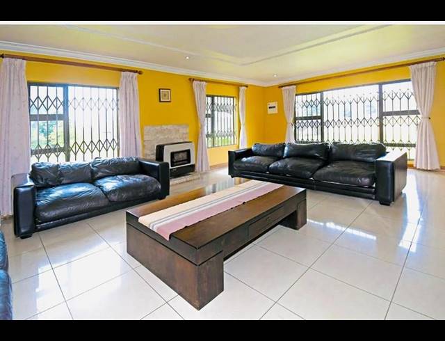 3 BEDROOM PROPERTY TO RENT IN PRESIDENT PARK